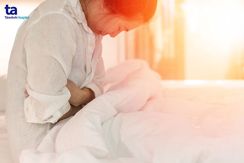 đau bụng dưới