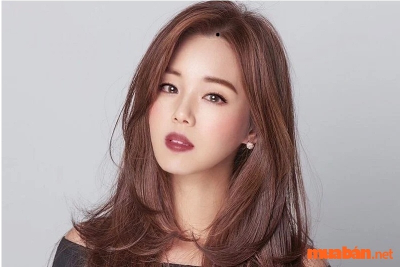 Nốt ruồi ở trán