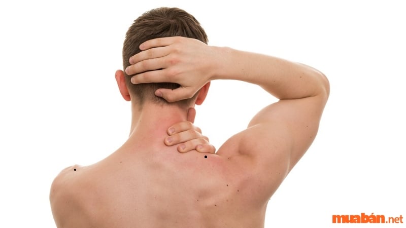 Ý nghĩa vị trí nốt ruồi trên 2 vai