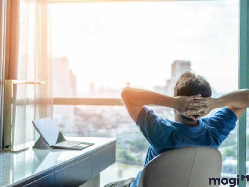 Nốt ruồi trong lòng bàn tay trái ở nam