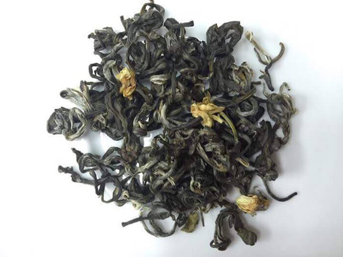Những ai không nên uống trà lài