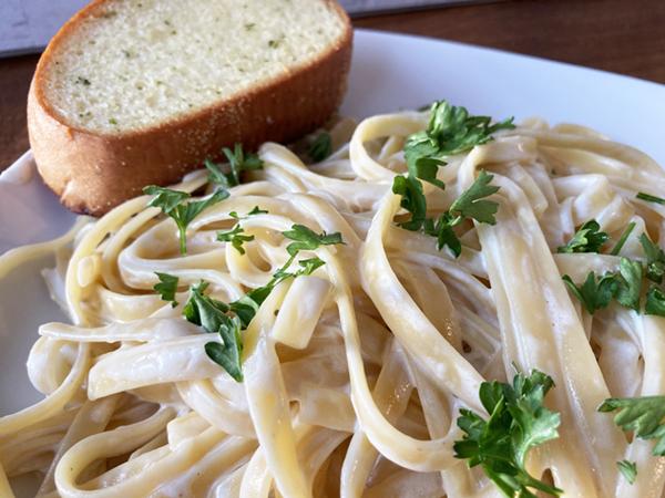 california pizza kitchen garlic cream fettuccine