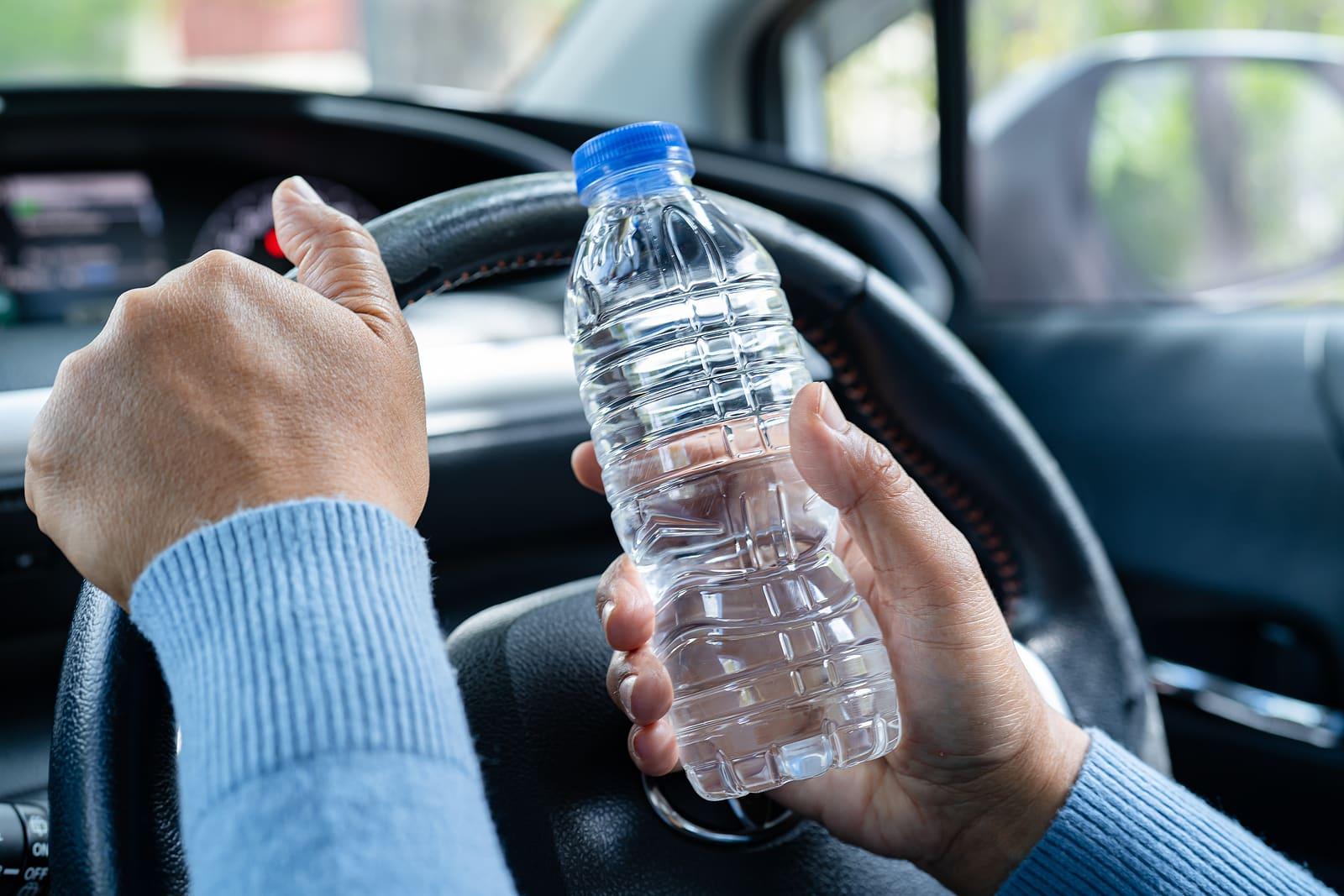 can bottled water be stored in a hot garage