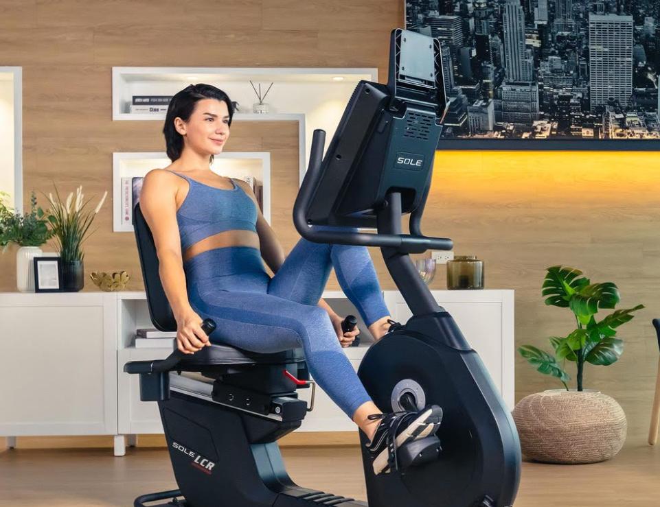 Elliptical vs Bike for Bad Hips: Best Exercise Equipment for Hip Health