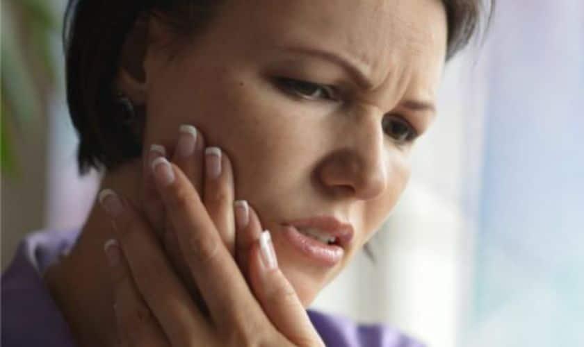 swollen lymph nodes after dental cleaning